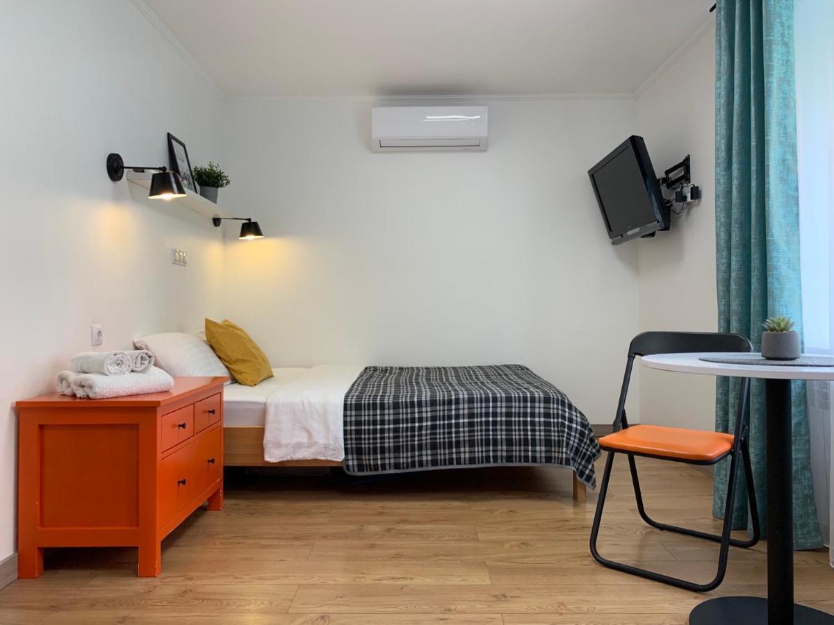 Apartment яскраві √ Wi-fi √ кава √ 2хв п.олександрія Bila Tserkva