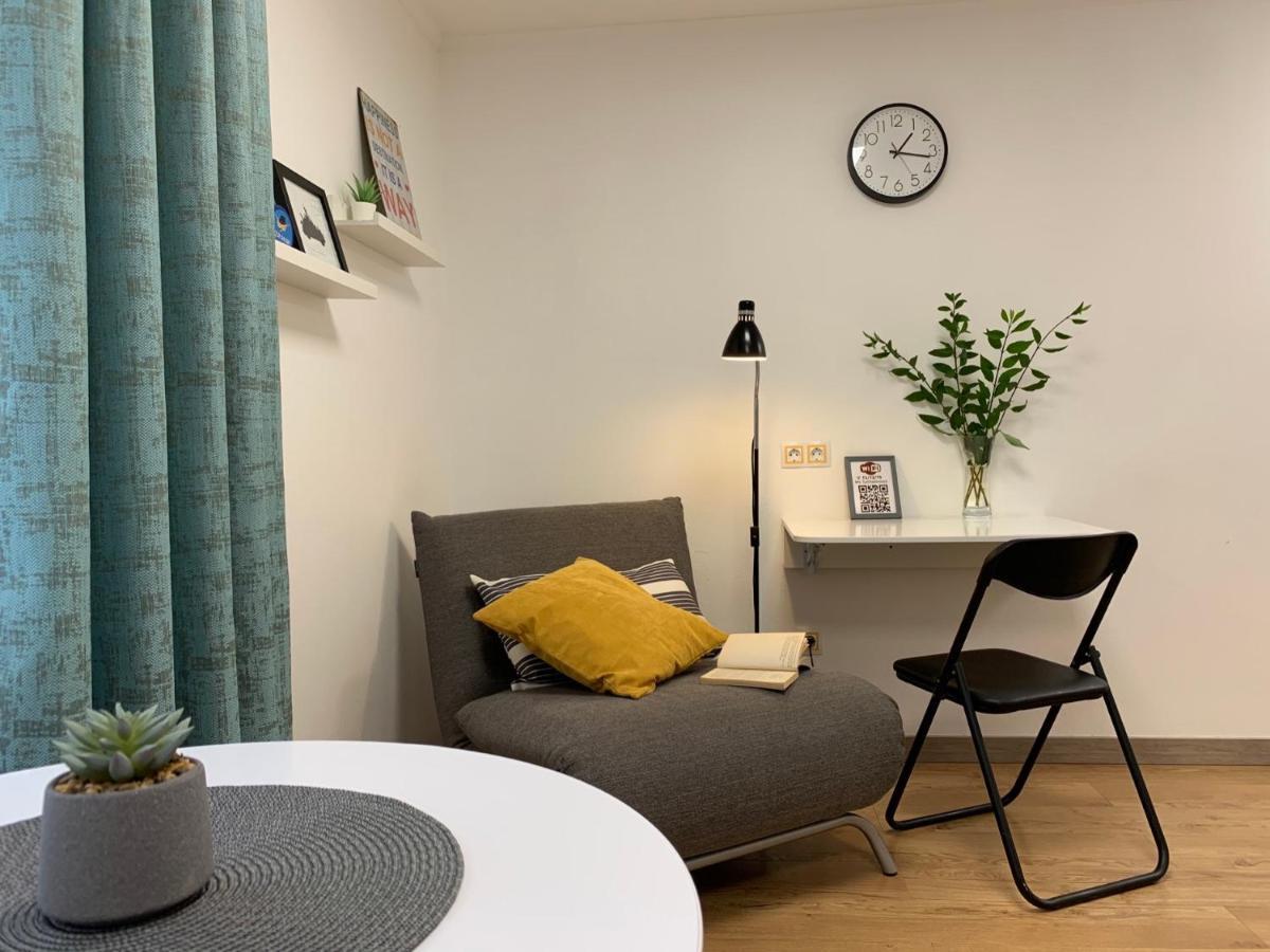яскраві √ Wi-fi √ кава √ 2хв п.олександрія Apartment Bila Tserkva